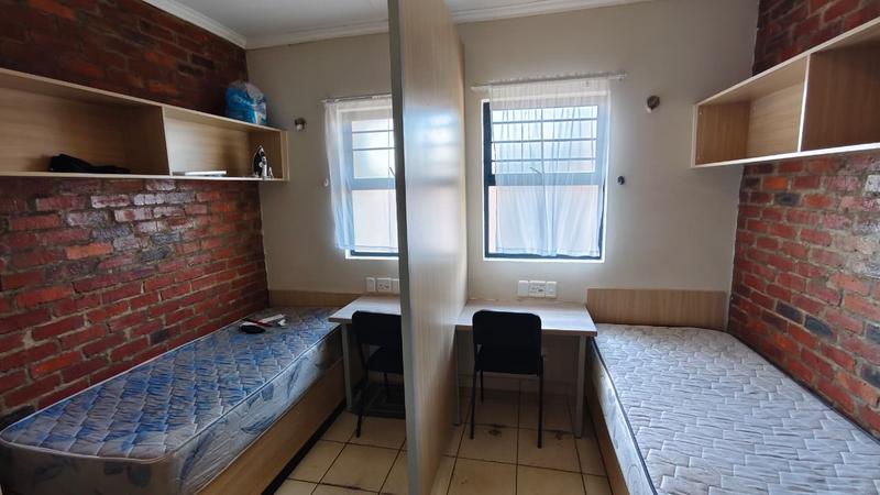 To Let 2 Bedroom Property for Rent in Die Bult North West